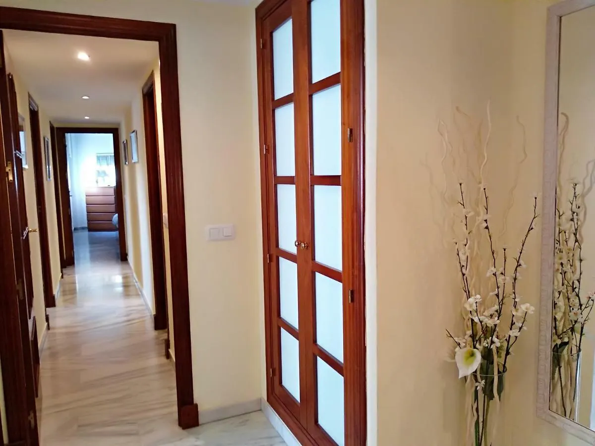 Fuengirola Centro Apartment 0*,  Spain